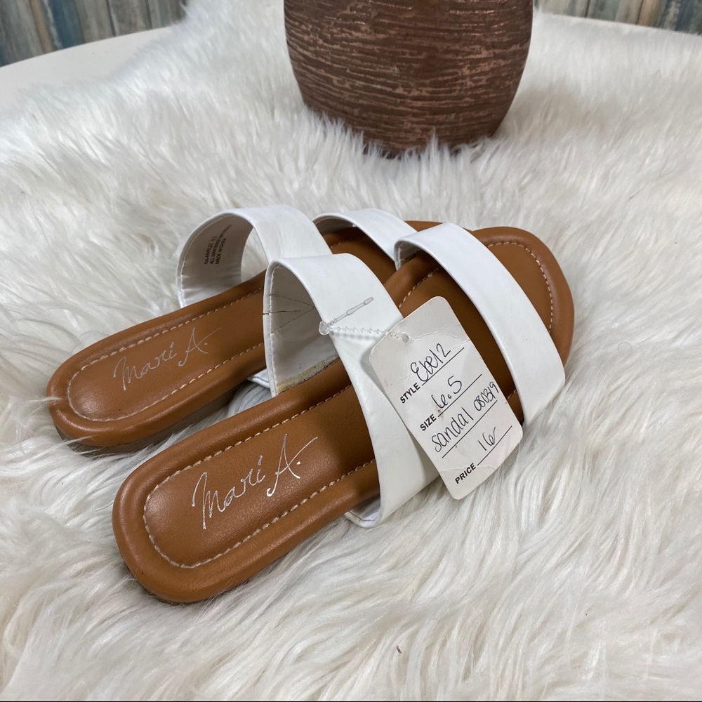 Mari A. Strappy Sandal Slide sz 6.5 White # box 30
